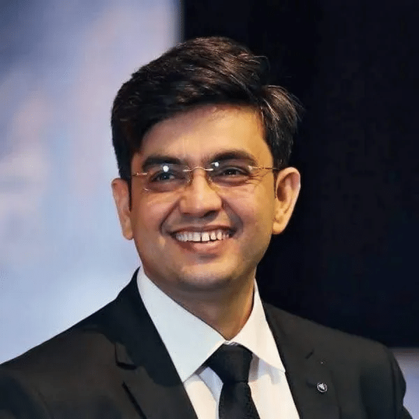 Sales tips "You should not be their servants” by Sonu Sharma.